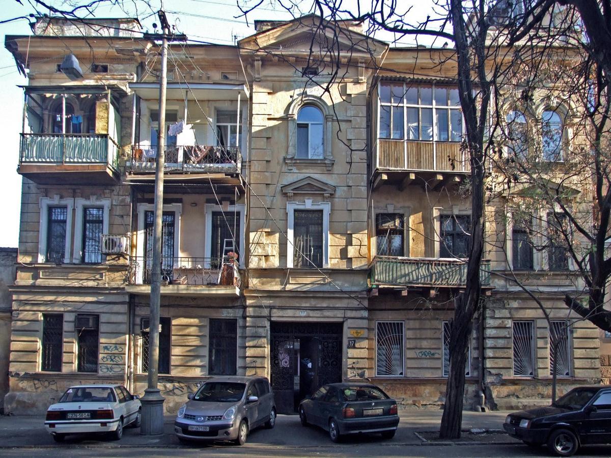 公寓 однокімнатна поруч з залізничним вокзалом